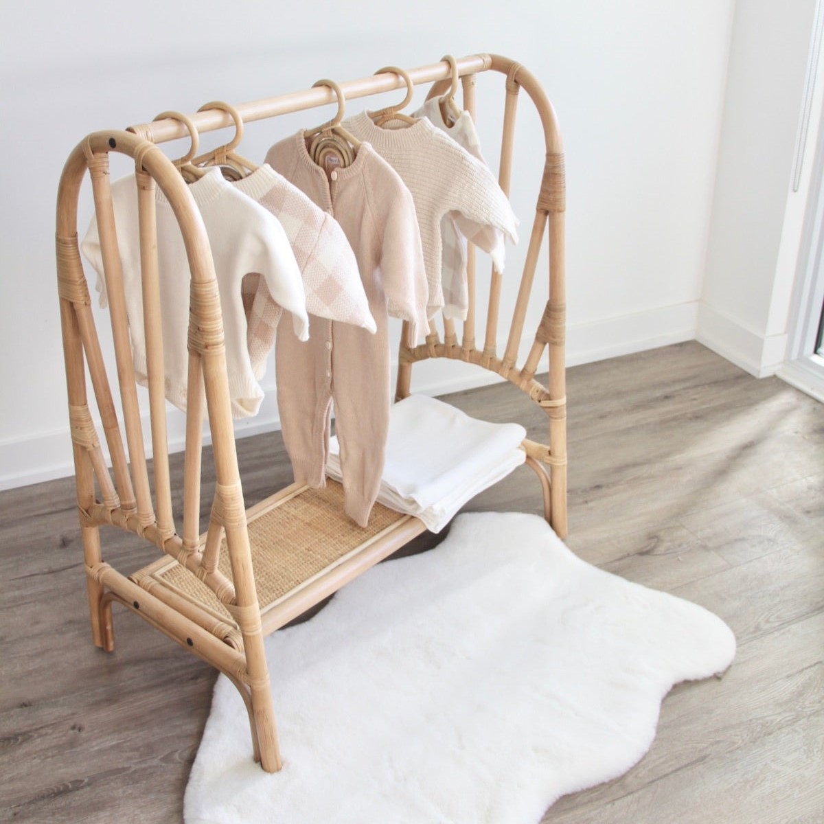 Decorative small hangers, hand - огляд і ціна Baby Clothing Rail